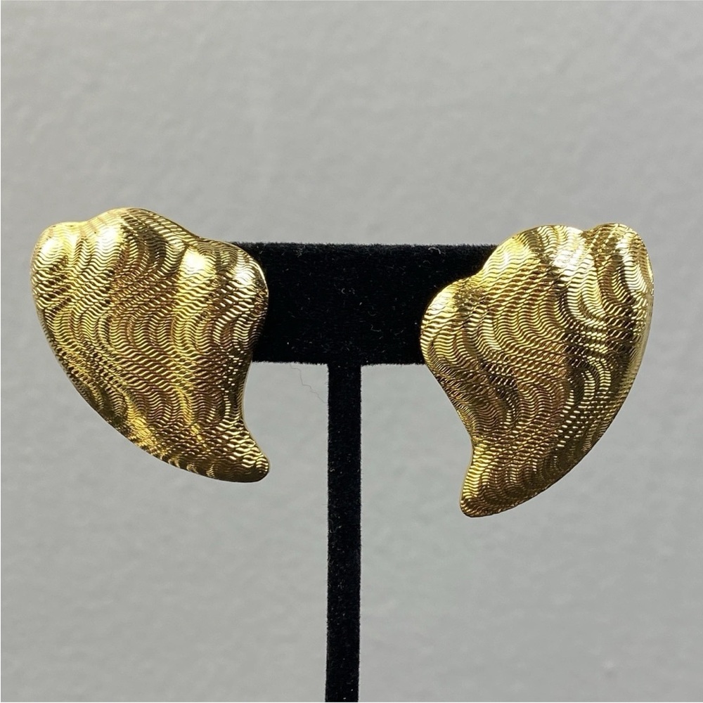 Vintage Avon 1987 Breathless Earrings Goldtone Textured 1.5" Long Statement